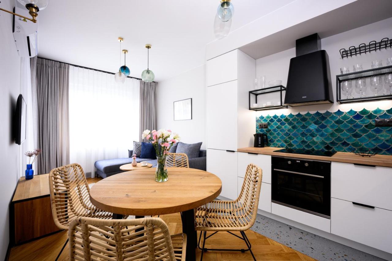 Native Apartments Barska 69 Krakow Bagian luar foto