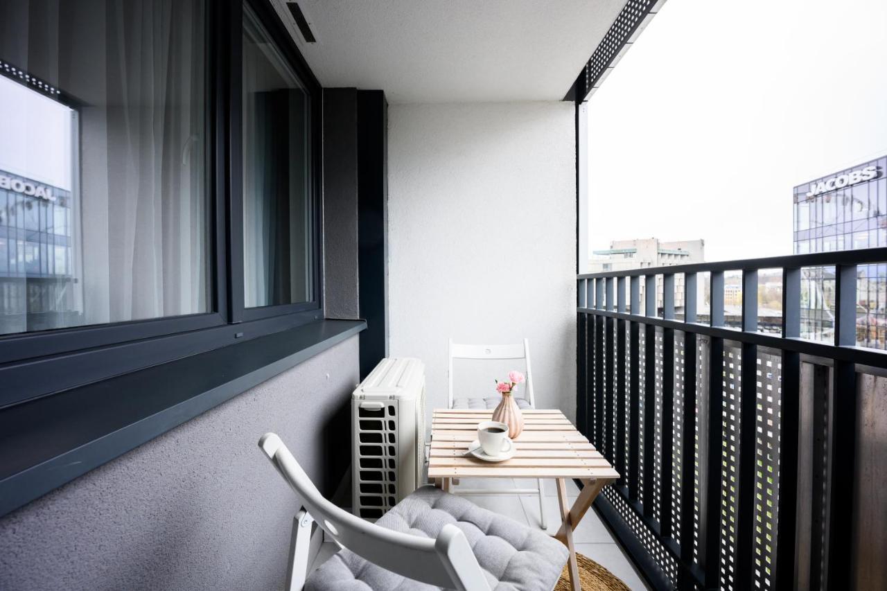 Native Apartments Barska 69 Krakow Bagian luar foto