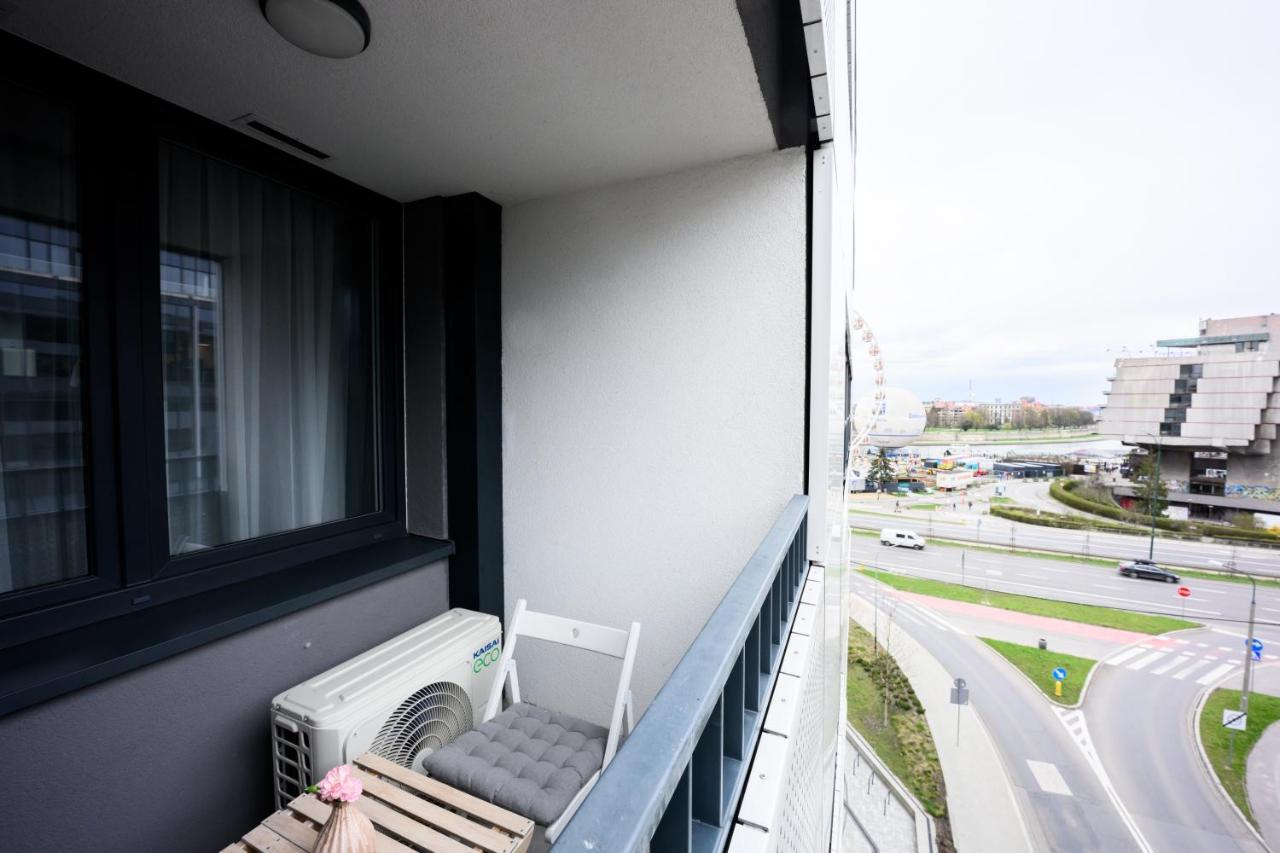 Native Apartments Barska 69 Krakow Bagian luar foto
